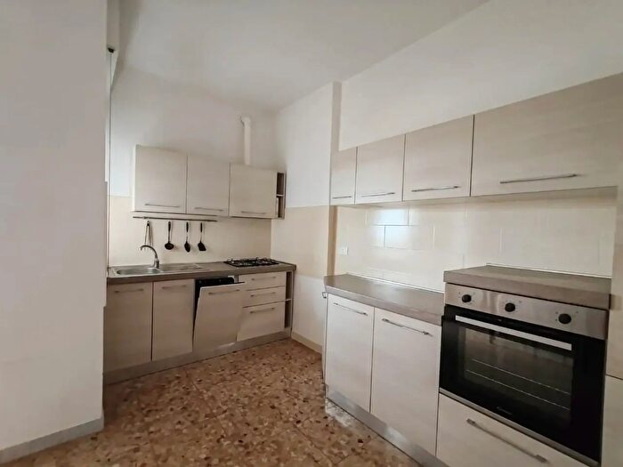 Appartamento quadrilocale in vendita in Massa