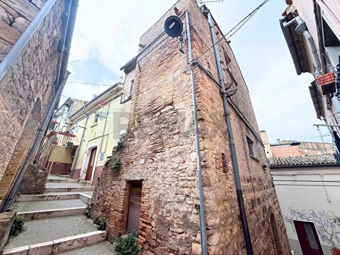 Appartamento trilocale in vendita in Vico V Duomo, Biccari