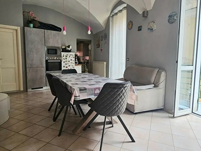 Appartamento quadrilocale in vendita in Via Giovanni Battista Parodi, Toirano