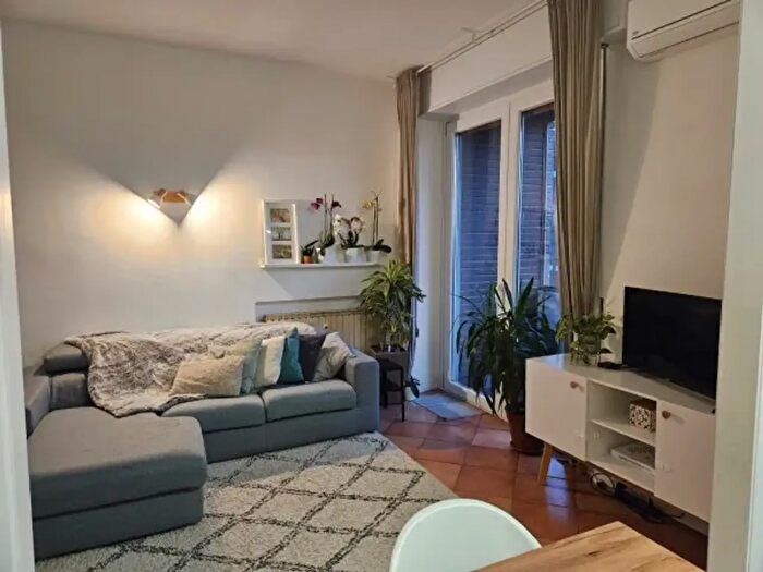 Appartamento trilocale in vendita in Via Mantova, Cremona