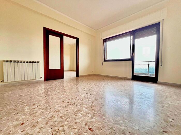 Appartamento con 5 locali in affitto in Via Tramontana, Giotto Galilei Palagonia, Palermo