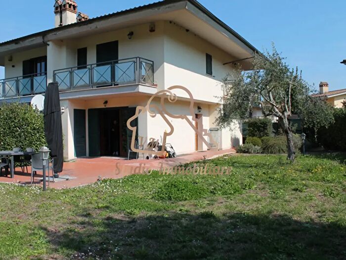 Casa con 5 locali in affitto in Via Terre dei Consoli, Monterosi