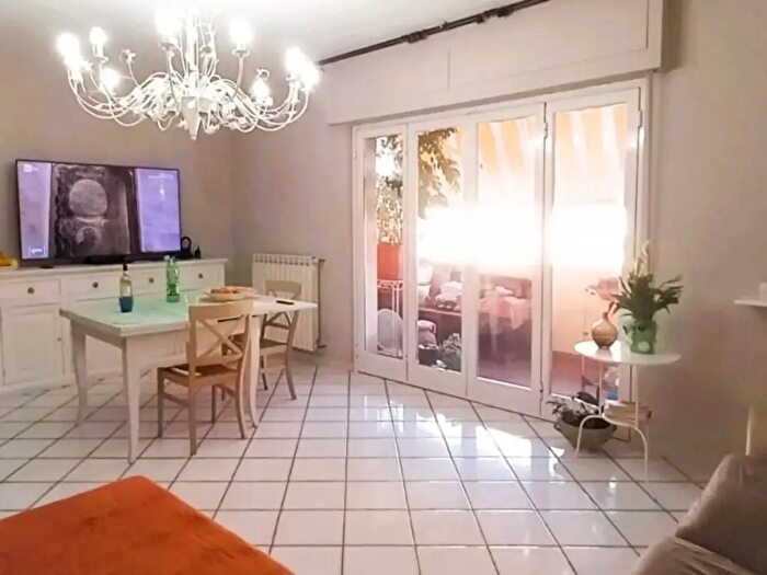 Appartamento con 5 locali in vendita in Carrara