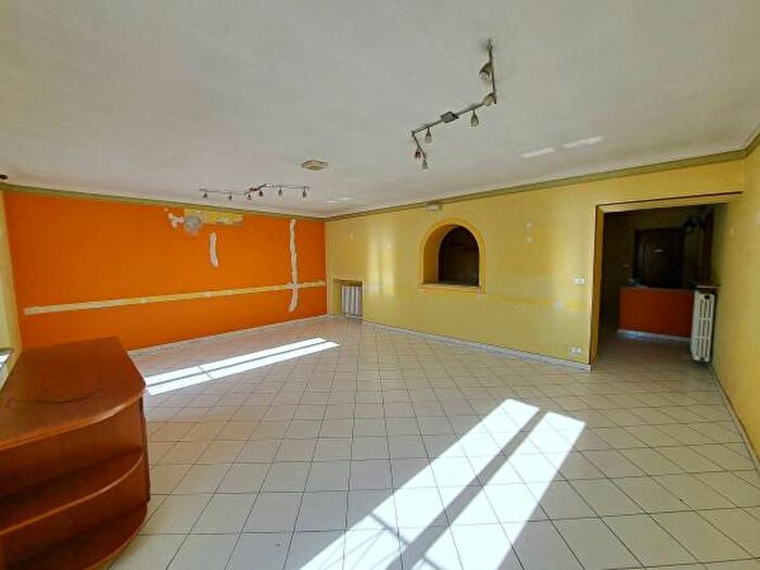 Casa con 6 locali in vendita in Carde