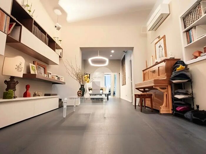 Appartamento quadrilocale in vendita in Via Principe di Granatelli, Palermo