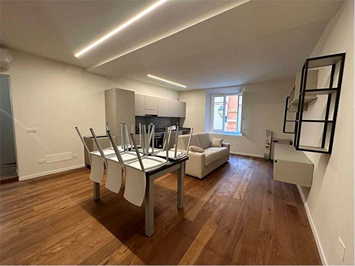 Appartamento bilocale in affitto in Via dei Servi, Centro Storico, Modena