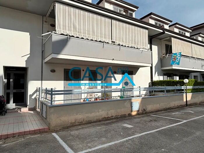 Appartamento con 5 locali in vendita in Bellona