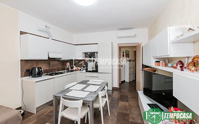 Appartamento trilocale in vendita in Via Roma, Marudo