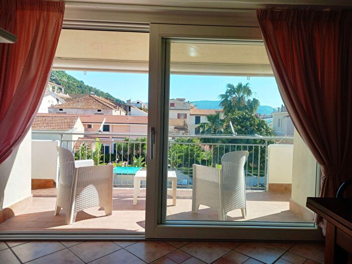 Casa quadrilocale in affitto in Castellabate