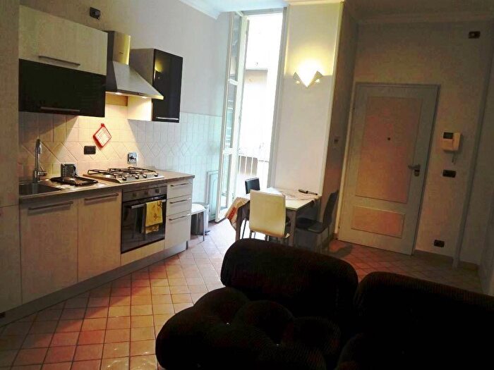 Appartamento bilocale in affitto in Via San Domenico, Quadrilatero Romano, Torino