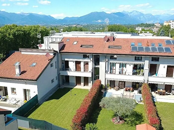 Appartamento trilocale in vendita in Via S Sebastiano, Briosco