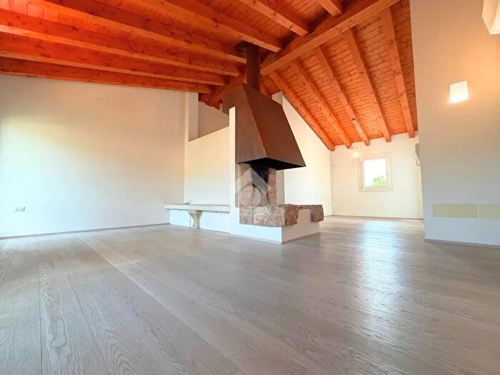 Appartamento quadrilocale in vendita in Via Kennedy, Marostica