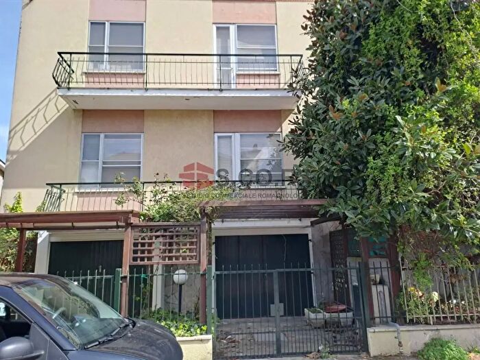 Casa con 10 locali in vendita in Via Monterotondo, Ravenna