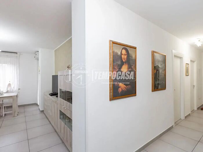 Appartamento con 5 locali in vendita in Viale Cappuccini, Chieri