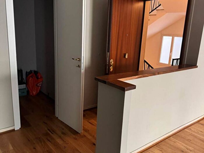 Appartamento bilocale in affitto in Via Roccaporena, Fleming, Roma