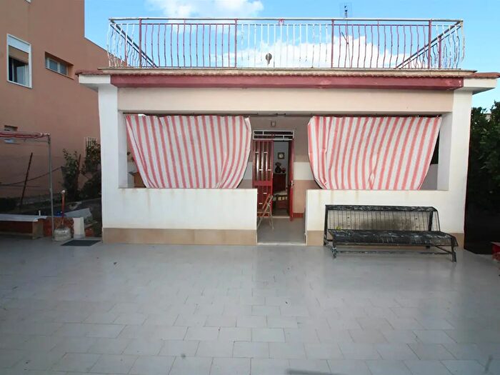 Casa quadrilocale in vendita in Villaggio Marina, Augusta