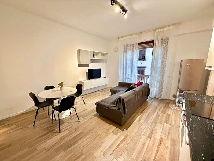 Appartamento bilocale in vendita in Via del Ponte alle Mosse, Porta al Prato San Jacopino, Firenze