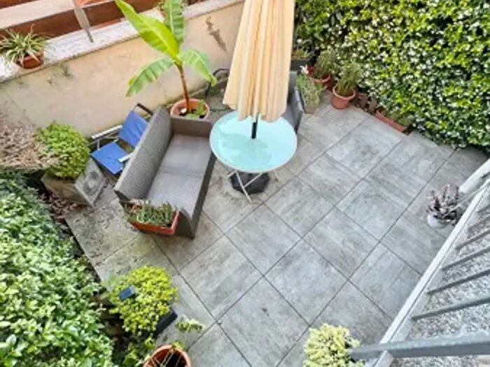 Appartamento trilocale in vendita in Via Silvio Pellico, Settimo Milanese