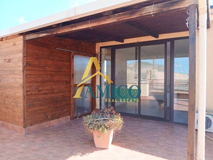 Appartamento monolocale in affitto in Via Castrogiovanni snc, Centro, Bagheria