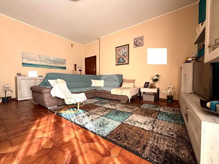 Appartamento quadrilocale in vendita in Via Don Luigi Sturzo, Manerbio