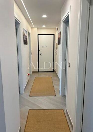 Appartamento quadrilocale in vendita in Via Acicastello, Aci Castello