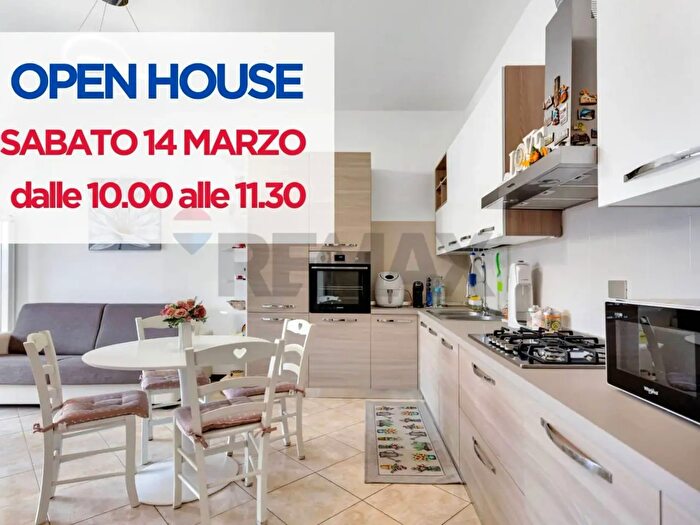 Appartamento bilocale in vendita in Via Lucio Lombardo Radice, Magenta