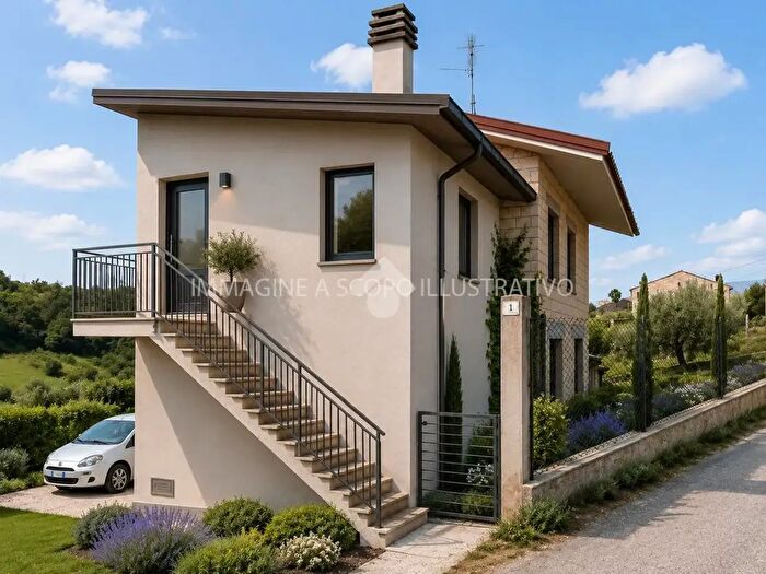 Casa trilocale in vendita in V San Savino, Nereto