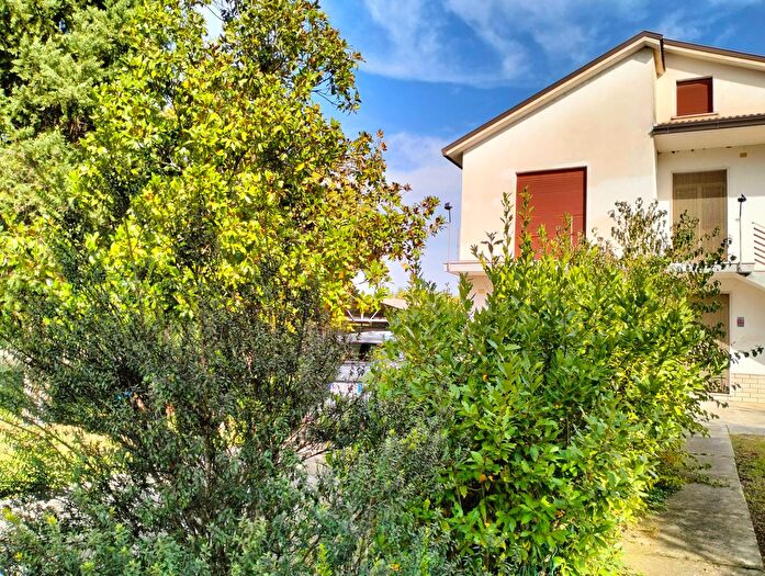 Casa con 7 locali in vendita in Via del Soldato, Colfelice