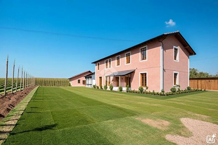 Casa con 5 locali in vendita in Via Ponte Rotto, Soliera