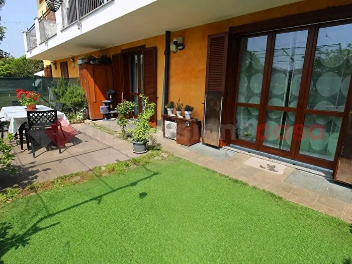 Appartamento trilocale in vendita in Viale della Vittoria, Vaprio DAdda