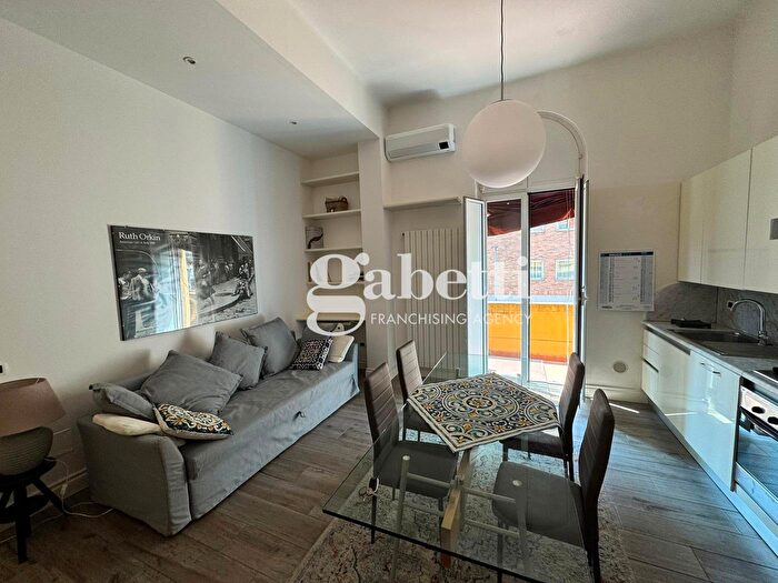 Appartamento trilocale in vendita in Via Cesare Boldrini, Bologna