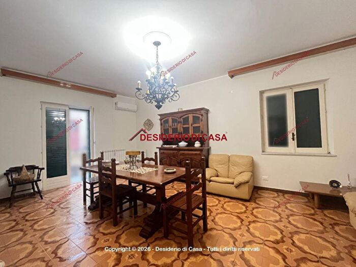 Appartamento con 5 locali in affitto in Via Saline, Mondello Valdesi, Palermo