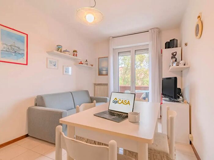 Appartamento trilocale in vendita in Via Asti, Ceriale