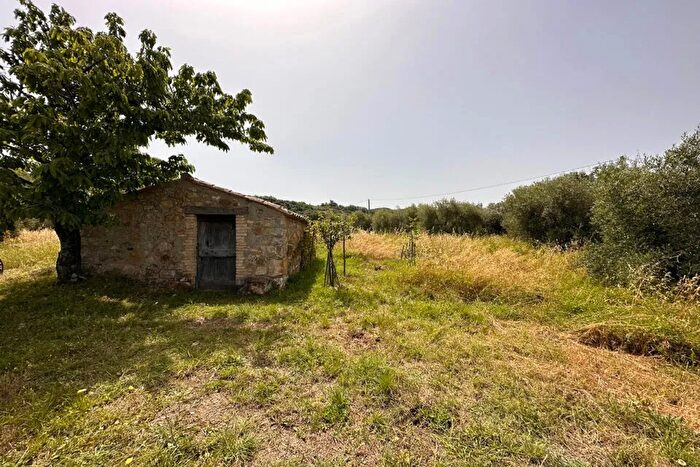 Casa in vendita in Cinigiano