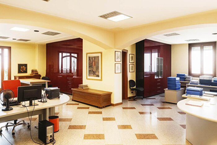 Appartamento con 5 locali in vendita in Corso Buenos Aires, Milano