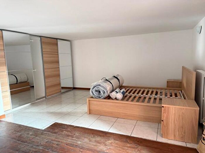 Appartamento bilocale in affitto in Via Doberdo, Milano