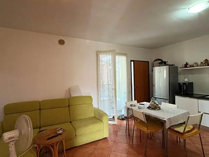 Appartamento trilocale in vendita in Via Antonio Gramsci, MontescudoMonte Colombo