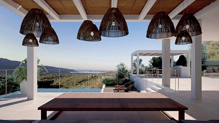 Casa con 8 locali in vendita in Picciaredda, Olbia