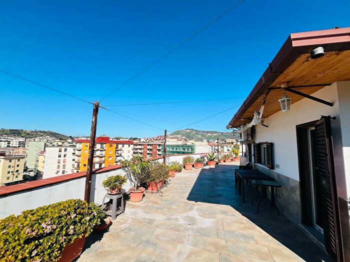 Appartamento bilocale in affitto in Via andrea Doria, Fuorigrotta, Napoli