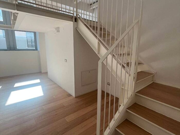 Appartamento monolocale in affitto in Via Solari, Solari, Milano