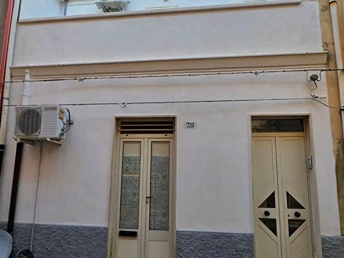 Casa trilocale in vendita in Via della Riscossa, Ragusa