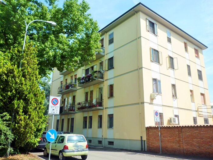Appartamento trilocale in affitto in VIA DEL NAVIGLIO, Via Pomposa, Ferrara