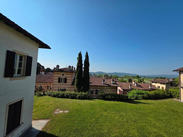 Appartamento bilocale in affitto in Via Virginia Isolino, Lissago Calcinate, Varese
