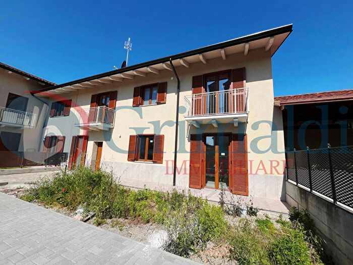 Case in Vendita e in Affitto - 3