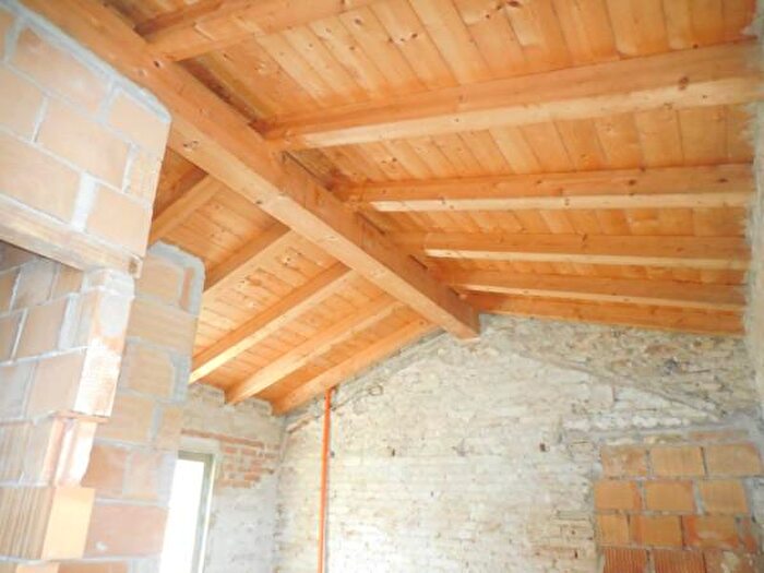 Appartamento con 5 locali in vendita in Piazza Mazzini, Santa Maria Nuova