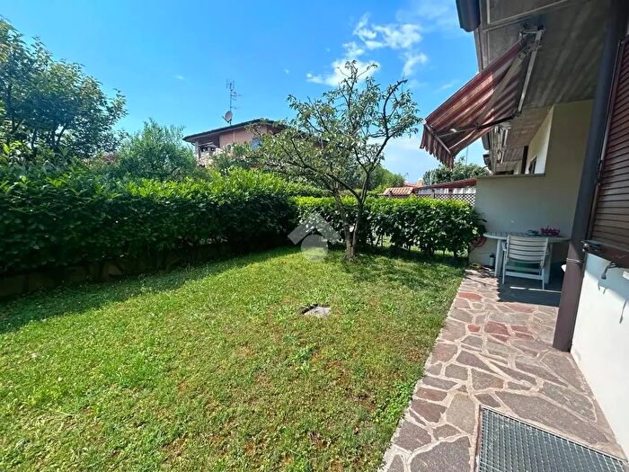 Casa quadrilocale in vendita in Via Terracini, Roncadelle