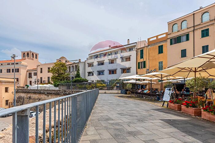 Case in Vendita e in Affitto - 2