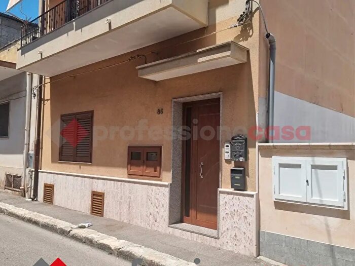 Appartamento bilocale in vendita in Via Carlo Cacace, Taranto