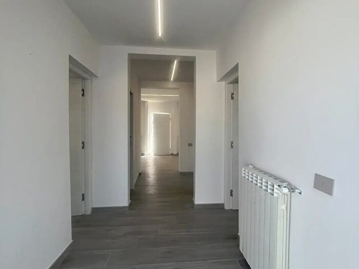 Casa trilocale in vendita in Via Domiziana, Castel Volturno