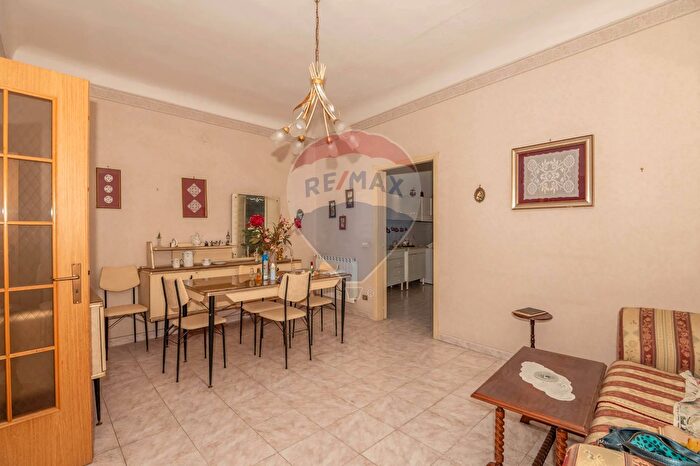 Casa quadrilocale in vendita in Via San Leonardo, Caltagirone